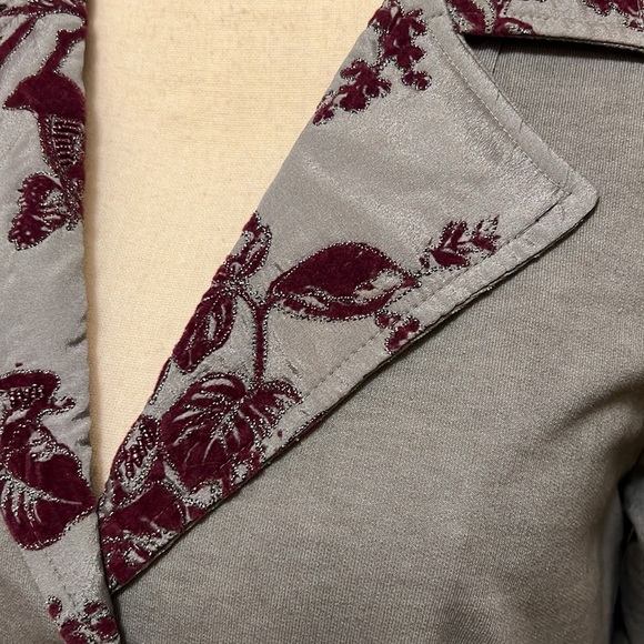 ๐๐๐Soft Surroundings Grandeur Jacket in Vintage Grey - Picture 6 of 17